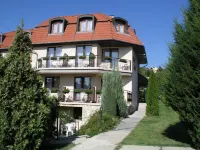 Helios Hotel Apartments فنادق في Budaors