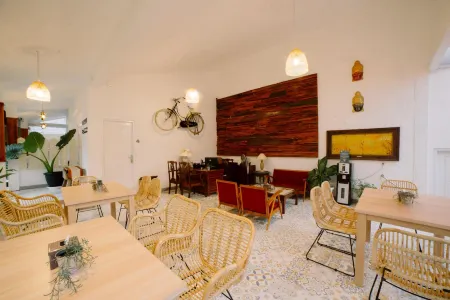 Rumah Manis Butik Hotel Отели в г. Warudoyong