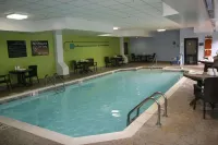 Hampton Inn Elizabethtown - Pools