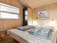 "Bruni" - 400m from the Sea Hotels in Frostrup