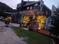 Hongcheon We All Pension Hotels near Hongcheon Ginkgo Forest