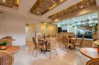 Hotel Stay Here Suites Hotels in Santo Domingo