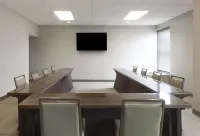 Hampton Inn Evansville - 2-Star