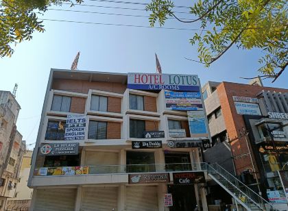 Hotel Lotus