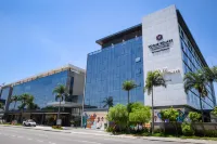 Vogue Square Fashion Hotel by Lenny Niemeyer Hotels near Assembléia de Deus Vitória em Cristo
