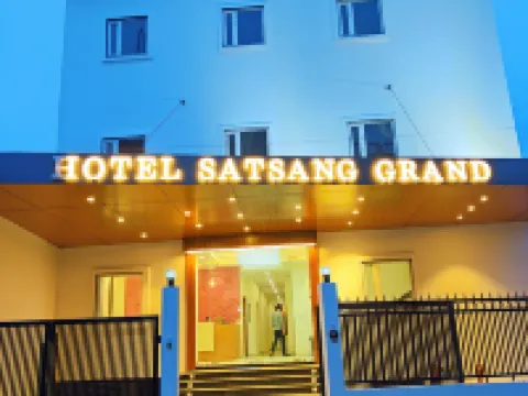 Hotel Satsang Grand Hotels in Varanasi