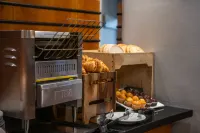 Holiday Inn Express RAMSGATE - MINSTER by IHG - breakfast