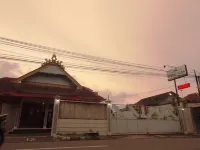 Hotel Iraa Hotels in Pakualaman