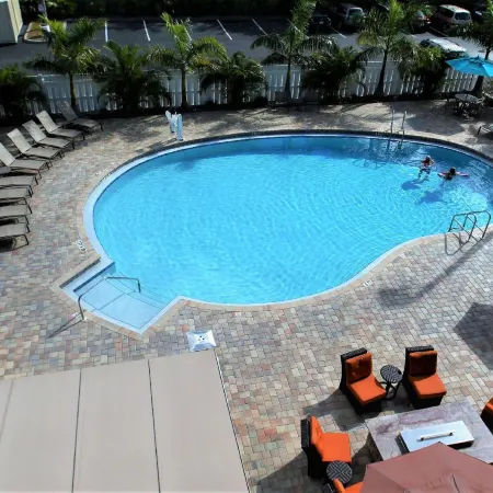 Spark by Hilton Sarasota Siesta Key Gateway