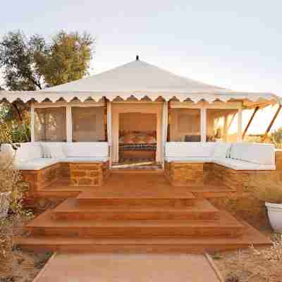 Sunrise Desert Resort Hotel Exterior