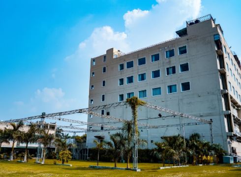 Clarion Inn Amps Patiala