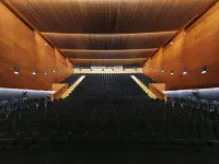 Hotel Reina Petronila Hotels near La Romareda