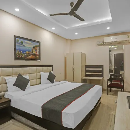 Qotel Express Sandberry Prashant Vihar Отели рядом с достопримечательностью «Северный Дели»