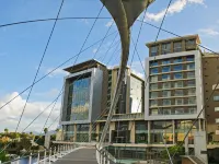 The Residences at Crystal Towers Hotel in zona De Tijger Office Park