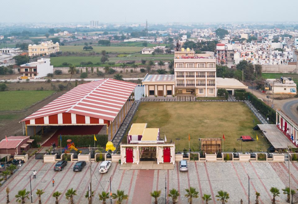 hotel overview picture