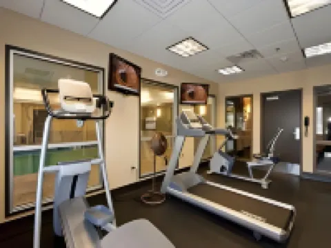 智選假日套房酒店牛頓 哈維縣酒店