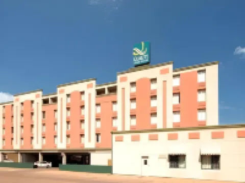 伊克諾套房旅館 滑鐵盧酒店