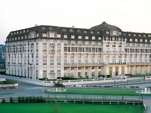 Hôtel Barrière Le Royal Deauville Hotels in Benerville-sur-Mer