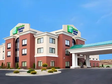 Holiday Inn Express & Suites FRANKLIN - OIL CITY by IHG