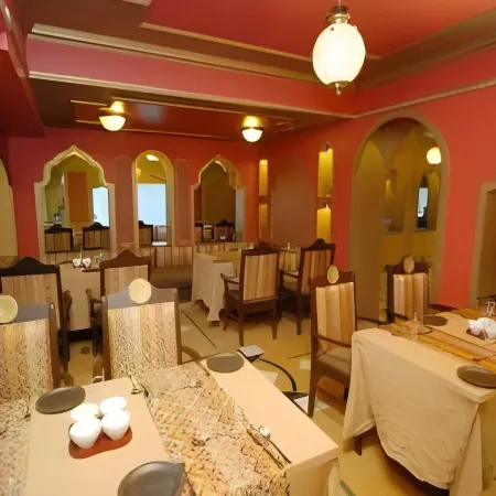 Hotel Arif Castles