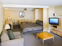 Panorama Vacation Retreat at Horsethief Lodge
