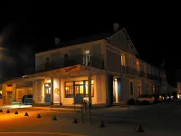Les Flots - Hôtel et Restaurant Face à l'océan - Châtelaillon-Plage