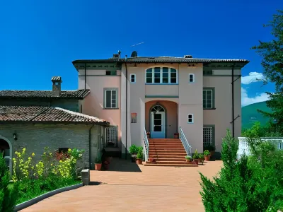 Villa Belvedere Hotel in zona Camping - Agriturismo La Piella