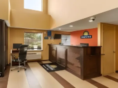 Days Inn by Wyndham Geneva/Finger Lakes