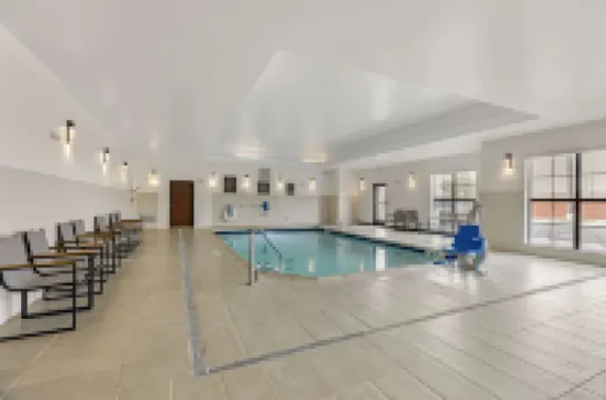 คอมฟอร์ท สวีทส์ เชย์เอน