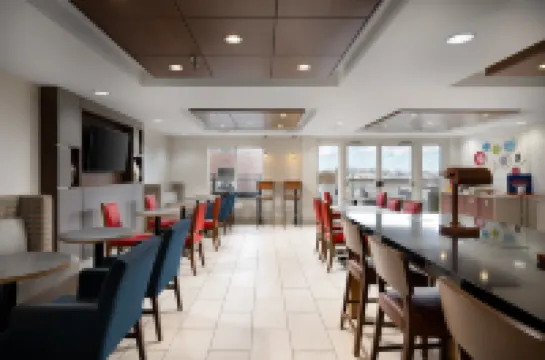 Holiday Inn Express & Suites CHATTANOOGA-HIXSON by IHG