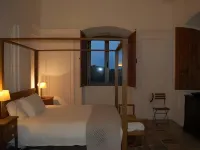 Herdade do Vau Hotels in Quintos