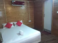 The Wood Beach House Hotels in Guhagar