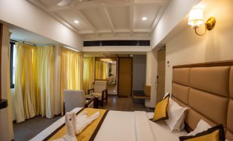 Hotel Grand Sabarees