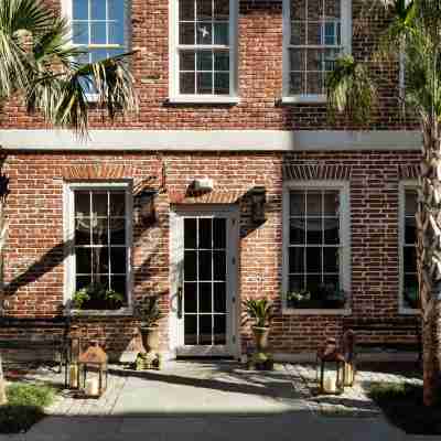 The Pinch Charleston Hotel Exterior