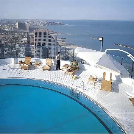 Sea Tower by Isrotel Design Отели рядом с достопримечательностью «Пляж Гордон»
