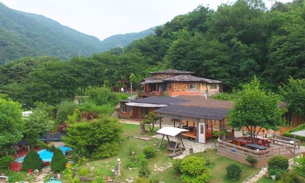 횡성 솔나무황토방펜션