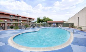 Days Inn by Wyndham Charlottesville/University Area