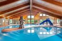 AmericInn by Wyndham Wausau Hotels in Weston