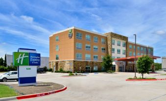 Holiday Inn Express & Suites Wylie West