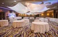 Holiday Inn Sudbury فنادق في سودبوري