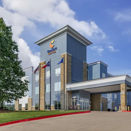 Comfort Suites