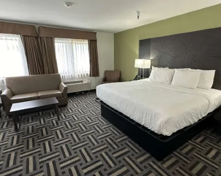 La Quinta Inn by Wyndham Cincinnati North Hotels in Springdale