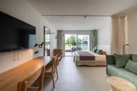 Cabot Las Velas Apartments فنادق في بوينسا