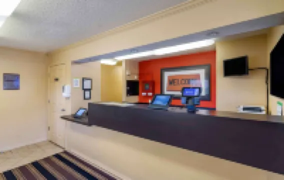 Extended Stay America Select Suites - Tampa - North Airport