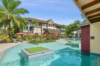 Reef Apartment Cairns - 4 Pools Resort BBQ Hotels in Manoora