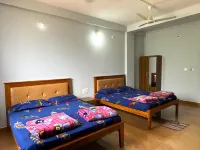Sri Swarna Darvi Lodge Horanadu Hotels near Kerekatte Vanyajeevi Valaya Checkpost