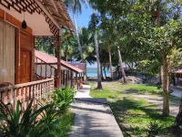 Sundaze Beach Resort