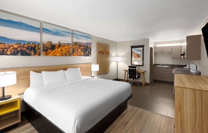 Days Inn by Wyndham Clarksville North
