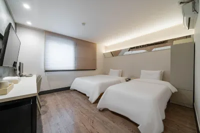 Hotel Myeongi Hotel in zona Yishu Island Migratory Park