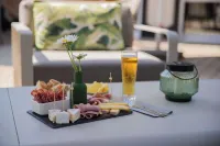 Brit Hotel Confort Nîmes Ouest - A9 Sortie 25 - Bữa sáng